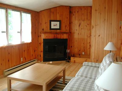 фото отеля Birch Cliff Lodge on Baptiste Lake