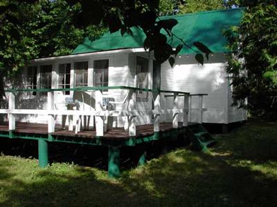 фото отеля Birch Cliff Lodge on Baptiste Lake