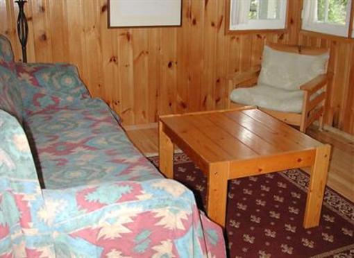 фото отеля Birch Cliff Lodge on Baptiste Lake