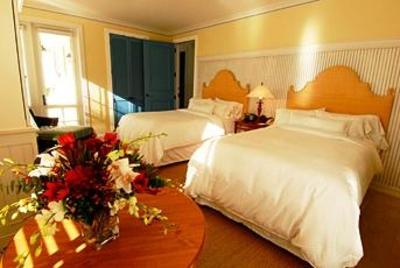 фото отеля Sunset Key Guest Cottages