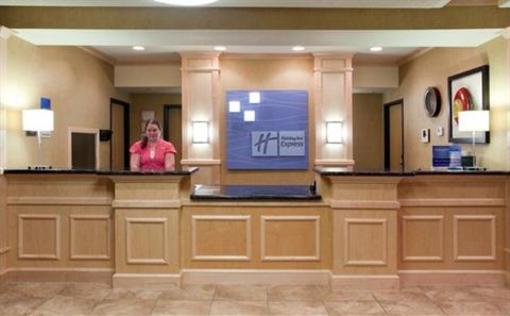 фото отеля Holiday Inn Express Hotel & Suites West Valley City - Waterpark