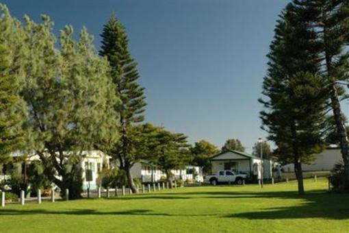 фото отеля Coogee Beach Holiday Park Accommodation Perth