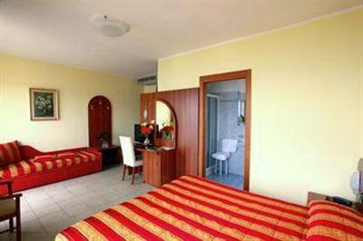 фото отеля Piccolo Hotel Diano Marina