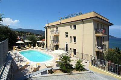 фото отеля Piccolo Hotel Diano Marina
