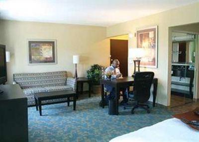 фото отеля Hampton Inn & Suites Beach Boulevard/Mayo Clinic Area