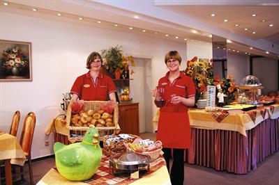 фото отеля Hotel Märkischer Hof Luckenwalde