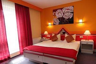 фото отеля Hotel Märkischer Hof Luckenwalde
