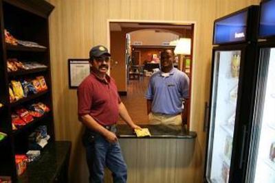 фото отеля Hampton Inn & Suites Fort Worth / Forest Hills