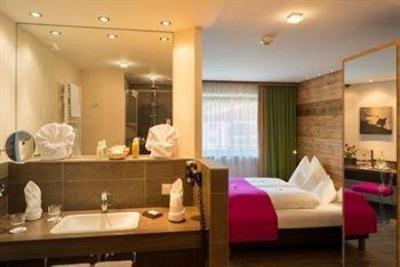 фото отеля Hotel Sonne Saalbach-Hinterglemm