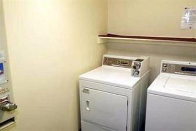 фото отеля Lakeview Inn & Suites Fredericton