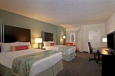 фото отеля Travelodge Hotel Mountview Kamloops