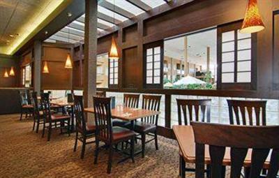 фото отеля Travelodge Hotel Mountview Kamloops
