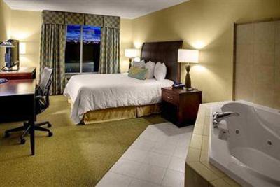 фото отеля Hilton Garden Inn Richmond Airport