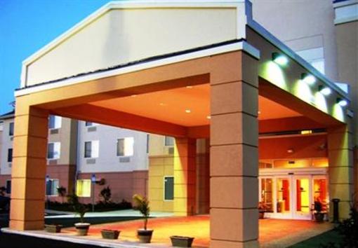фото отеля Fairfield Inn and Suites Marianna