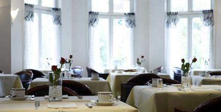 фото отеля Steigenberger Hotel Bad Homburg