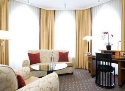 фото отеля Steigenberger Hotel Bad Homburg