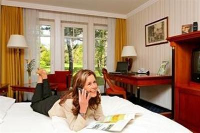 фото отеля Historical Herrenkrug Parkhotel an der Elbe
