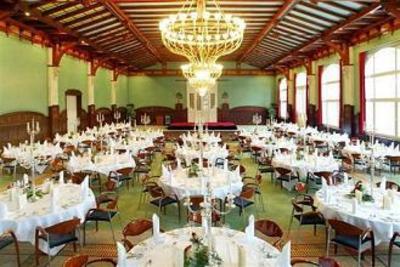 фото отеля Historical Herrenkrug Parkhotel an der Elbe