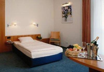 фото отеля BEST WESTERN Premier Hotel Am Borsigturm