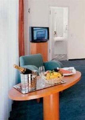фото отеля BEST WESTERN Premier Hotel Am Borsigturm