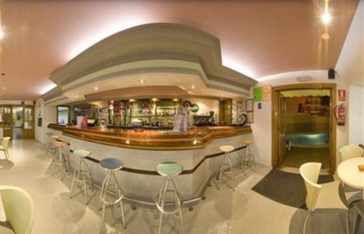 фото отеля Hostal Adelino Ibiza