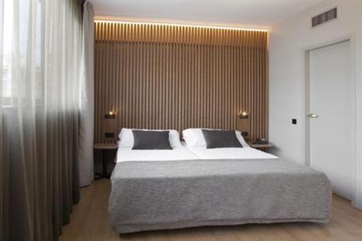 фото отеля Aparthotel Atenea