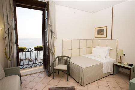 фото отеля Albergo Domus Mariae