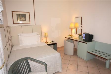 фото отеля Albergo Domus Mariae