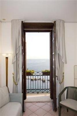 фото отеля Albergo Domus Mariae