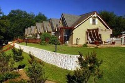 фото отеля Inn on Barons Creek