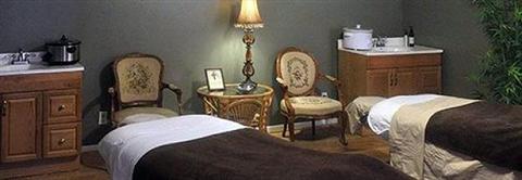 фото отеля Inn on Barons Creek