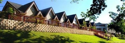 фото отеля Inn on Barons Creek