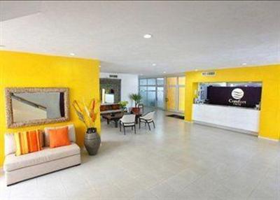 фото отеля Comfort Inn Valle Monterrey