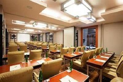 фото отеля BEST WESTERN Premier Hotel Majestic Plaza