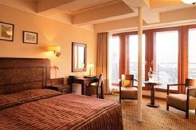 фото отеля BEST WESTERN Premier Hotel Majestic Plaza