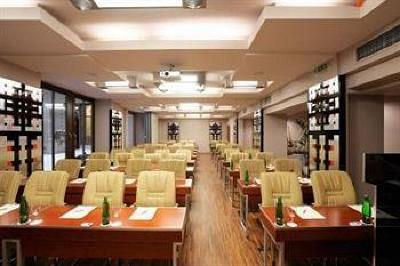 фото отеля BEST WESTERN Premier Hotel Majestic Plaza