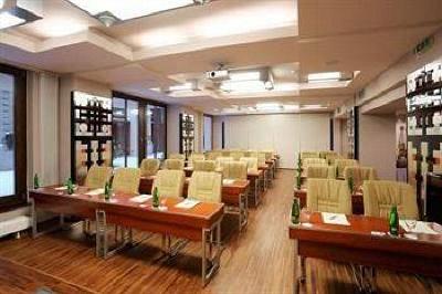фото отеля BEST WESTERN Premier Hotel Majestic Plaza