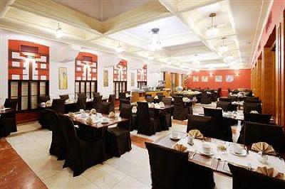 фото отеля BEST WESTERN Premier Hotel Majestic Plaza