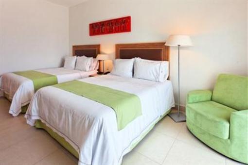 фото отеля Holiday Inn Express Manzanillo