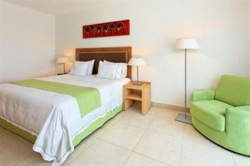 фото отеля Holiday Inn Express Manzanillo
