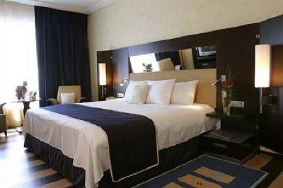 фото отеля Four Points by Sheraton Le Verdun