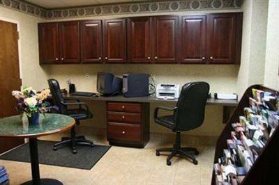 фото отеля Hampton Inn Groton