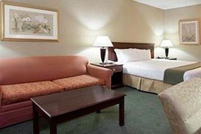 фото отеля Holiday Inn Express Gahanna / Columbus Airport E