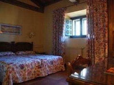 фото отеля Hotel Leonor de Aquitania