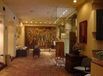 фото отеля Hotel Leonor de Aquitania