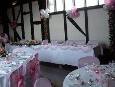 фото отеля The Dark Barn Cottages Gloucester