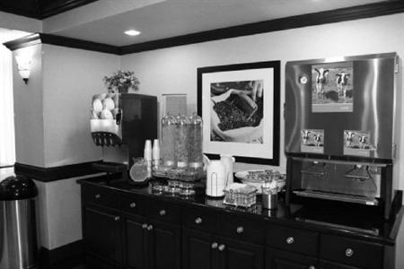 фото отеля Hampton Inn Victoria