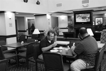 фото отеля Hampton Inn Victoria