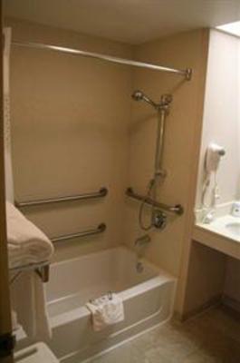 фото отеля Hampton Inn Cedar Rapids