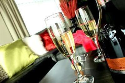 фото отеля Grand Times Hotel